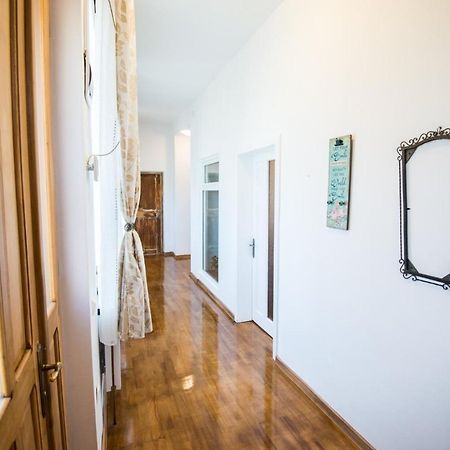 Writer S Street Residence Арад Экстерьер фото