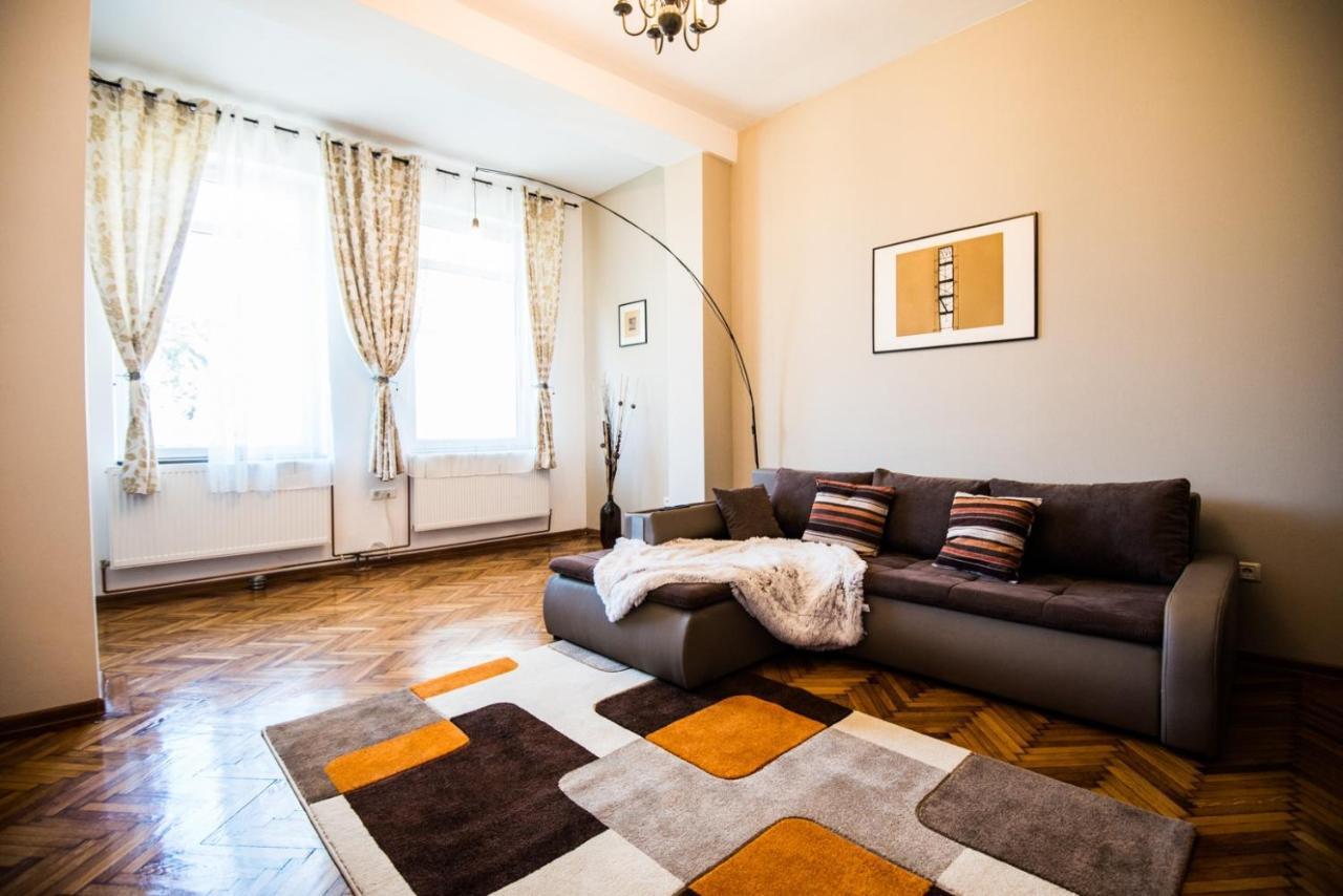 Writer S Street Residence Арад Экстерьер фото